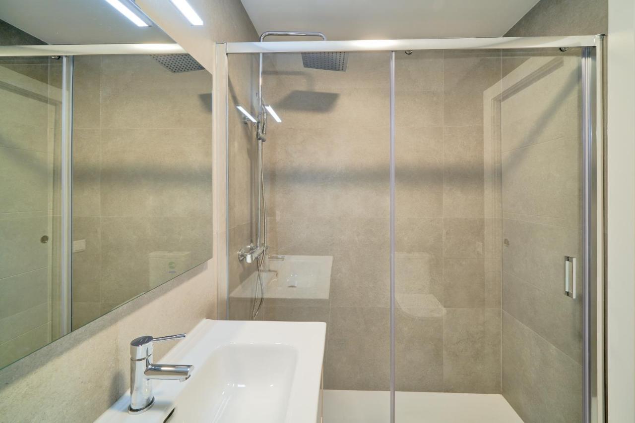 Impresionante Apartamento En Playa De La Malagueta Malaga Bagian luar foto